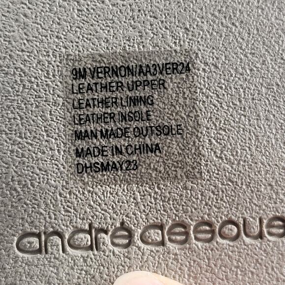 NEW Andre Assous Vernon Bootie suede Leather taupe size 9 - Picture 9 of 9